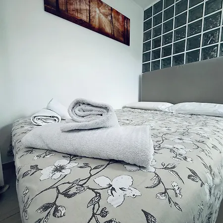 Rest And Restaurant In * Roveredo