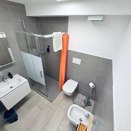 Rest And Restaurant In Hotel