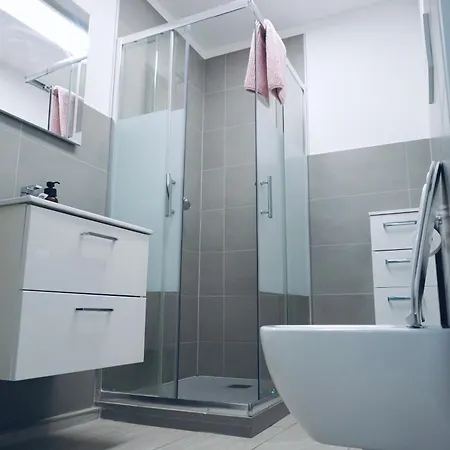 Rest And Restaurant In Hotel Roveredo