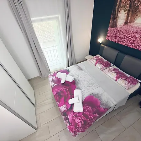 Rest And Restaurant In Roveredo