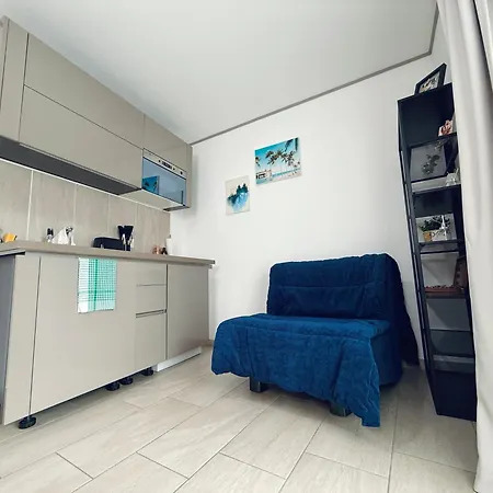 Hotel Rest And Restaurant In