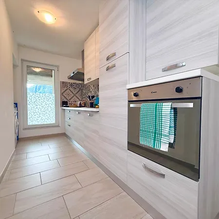 Rest And Restaurant In Roveredo