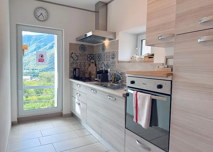 Rest And Restaurant In Hotel