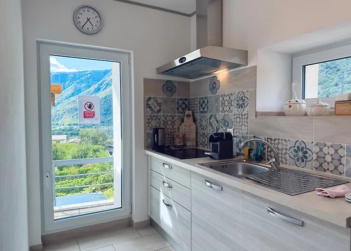 Rest And Restaurant In Roveredo