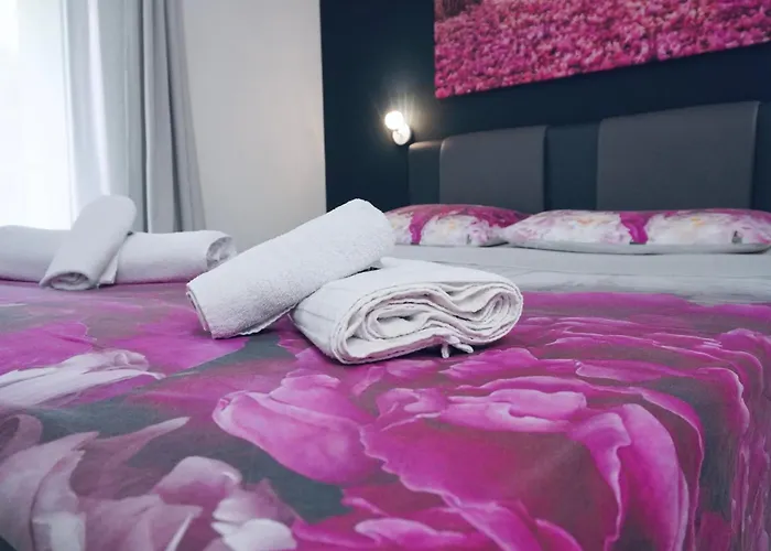 Rest And Restaurant In * Roveredo