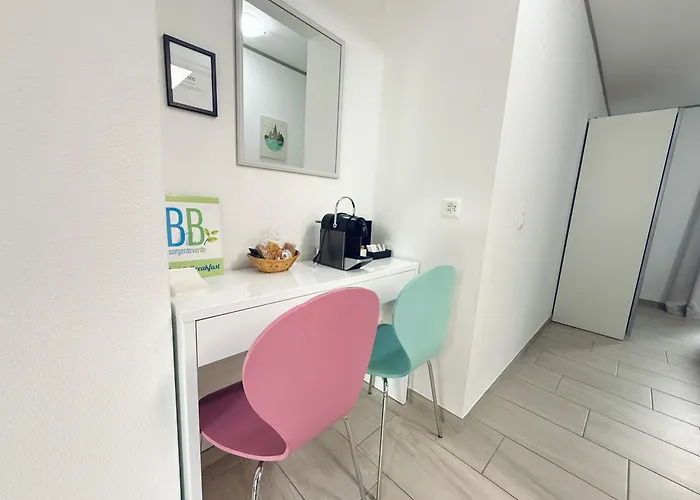 Rest And Restaurant In Hotel