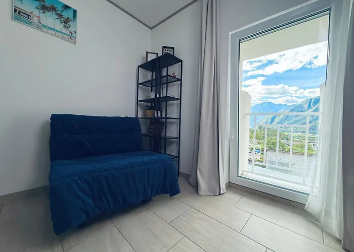 Rest And Restaurant In