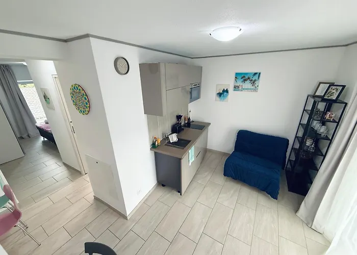 Hotel Rest And Restaurant In Roveredo