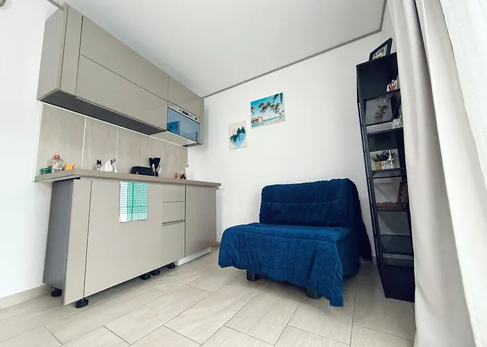 Hotel Rest And Restaurant In