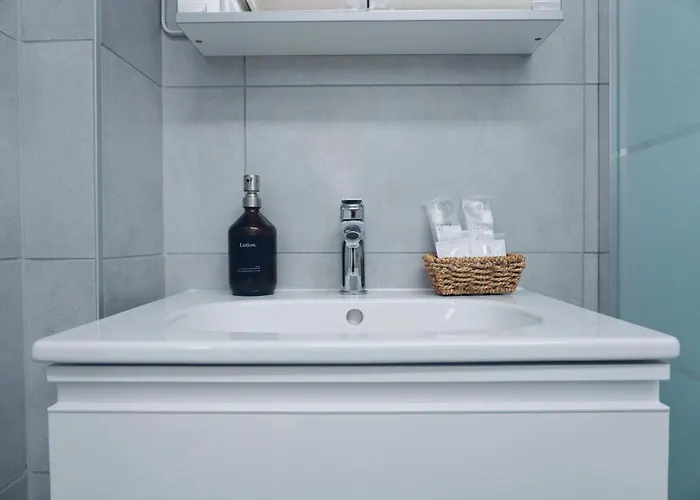 Rest And Restaurant In *