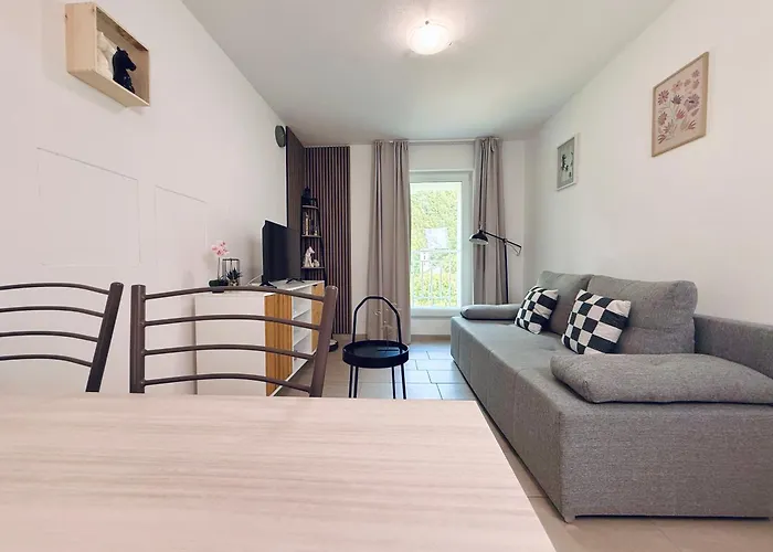 Rest And Restaurant In * Roveredo