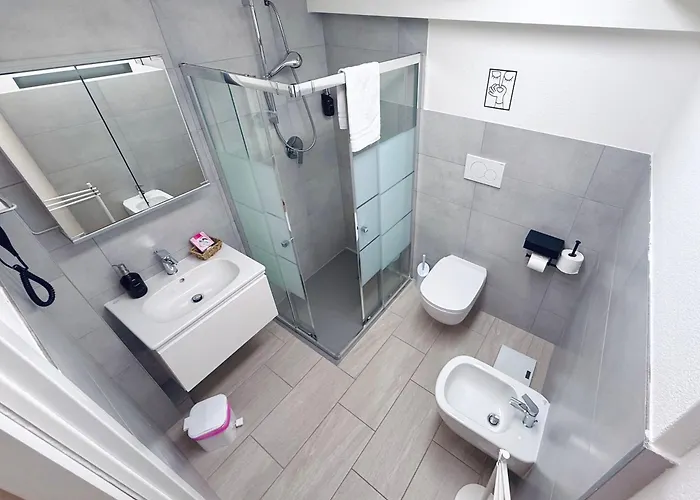 Hotel Rest And Restaurant In