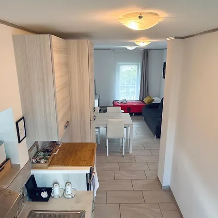 Rest And Restaurant In Hotell Roveredo