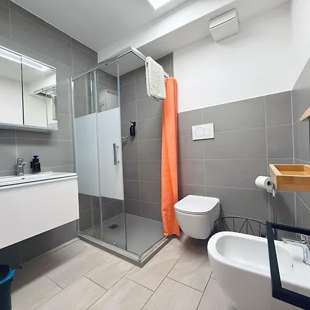 Szálloda Rest And Restaurant In *