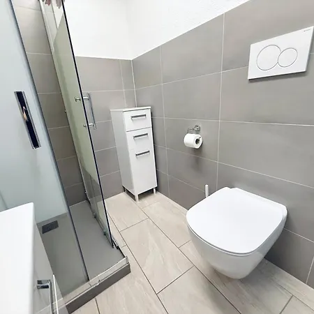 Rest And Restaurant In Hotell