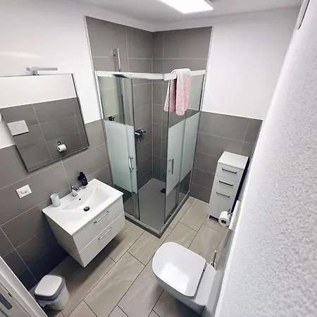 Rest And Restaurant In