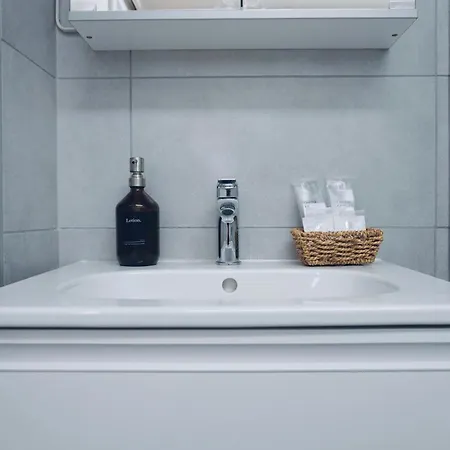 Rest And Restaurant In *