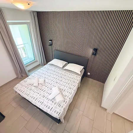 Rest And Restaurant In Roveredo