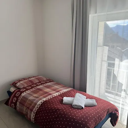 Rest And Restaurant In * Roveredo
