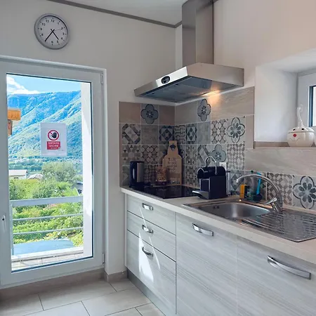 Rest And Restaurant In Roveredo