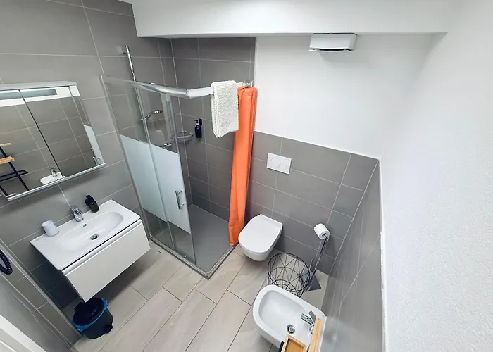 Rest And Restaurant In Hotel