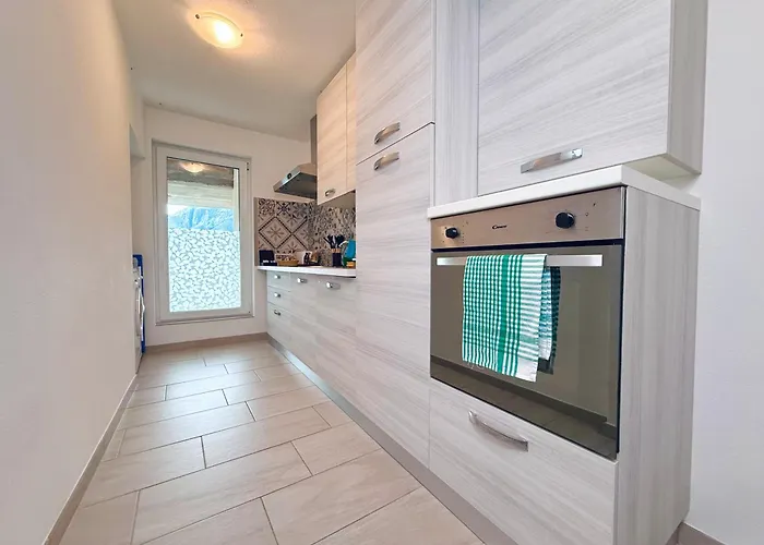 Rest And Restaurant In Roveredo