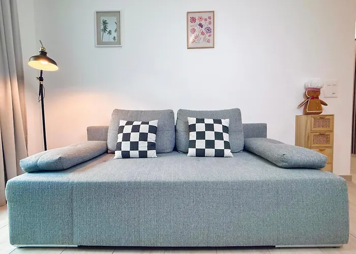 Rest And Restaurant In * Roveredo